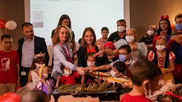 Lösemiyi Yenen Minik Kahramanlar Bir Aradaydı 