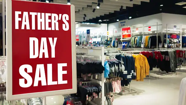 Mağazalarda (Babalar Günü) Hazırlıkları