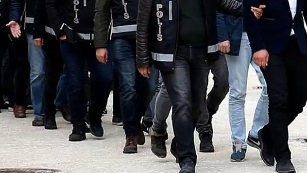 Komşu ilimizde haklarında kesinleşmiş hapis cezası bulunan 10 şahıs yakalandı