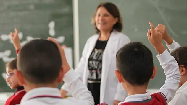 MEB'ten Siirt dahil 12 ilde öğretmenler için kritik düzenleme