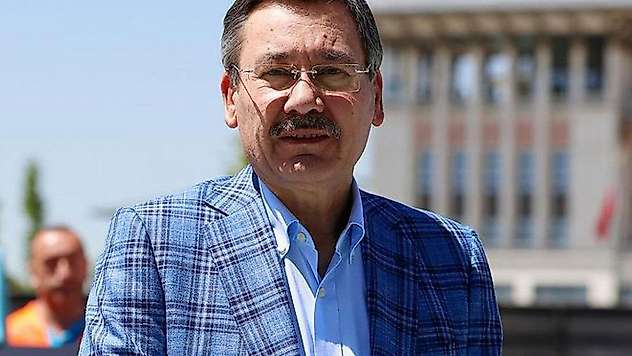 Melih Gökçek Hakkında Yurt Dışına Para Transferi İddialarıyla Soruşturma