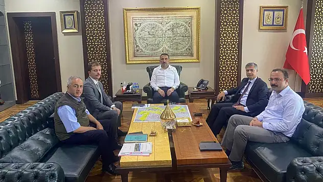 Melikunnas Özkaya Vali'yi Ziyaret Etti