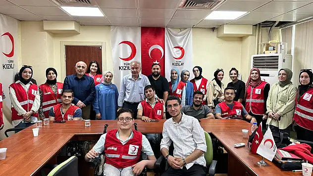 Mergen, Kızılay Gönüllüleri İle Bir Araya Geldi
