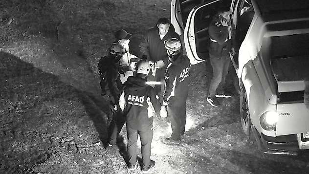 Mersin'deki Eşinin İhbarıyla Siirt'te Arandı: Ateşin Başında Uyurken Bulundu