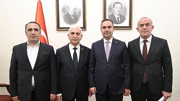 Mervan Gül, Bakan Kacır ile Siirt'teki Yatırımları Görüştü