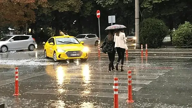 Meteoroloji Siirt'te Hava Durumunu Açıkladı: Öğleden Sonra Sağanak Yağış Bekleniyor