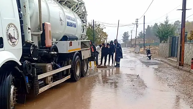 Meteoroloji Uyardı, Siirt'te Yağmur Hayatı Olumsuz Etkiledi