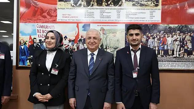 Mili Savunma Bakanı Yaşar Güler, Şehit Davut İlbaş'ın Ailesini Ankara'da Ağırladı