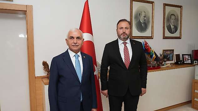 Milletvekili Gül, DHMİ Genel Müdürü Çakmak ile Siirt Havalimanı'nı Görüştü