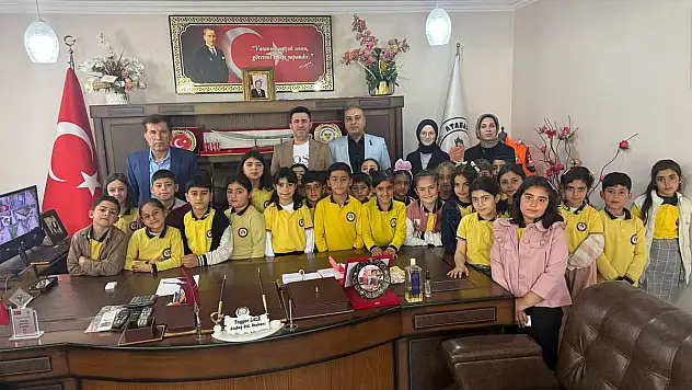 Miniklerden Başkan Lale'ye Ziyaret