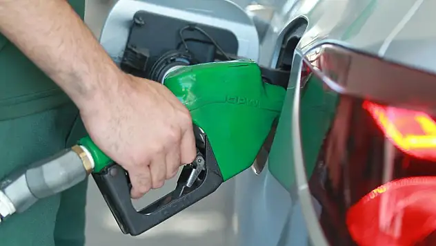 Motorine indirim geldi: İşte Siirt'te güncel akaryakıt fiyatları | 22 Ekim Çarşamba 2025