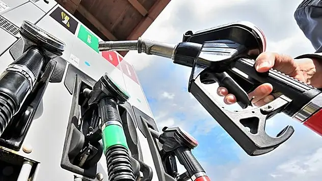 Motorine İndirim Geldi: Siirt'te Fiyatlar 61 TL'nin Altına İndi! İşte Güncel Akaryakıt Fiyatları