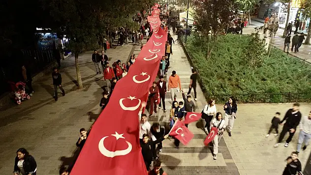 Nice Yüzyıllara… Cumhuriyetin Kuruluşunun 100. Yılı Türkiye Genelinde Olduğu Gibi İlimizde de Coşkuyla Kutlandı