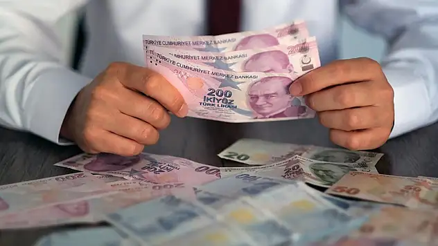 Nisan'dan sonra maaşlar eriyecek mi? TES geliyor, asgari ücretliden 12 bin TL'ye varan kesinti gündemde
