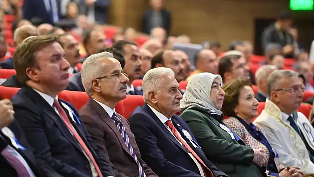 Öğrencilere Ücretsiz 10 GB İnternet Paketinin Verileceği Tarih Belli Oldu