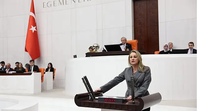 Ösen: 'Zamanın Çok Ötesinde Fikirleriyle Geleceği Aydınlatmaya Devam Edecek'