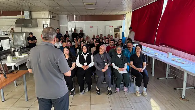 Özel Siirt Duru Hastanesi'nden Sağlıkta İletişim Odaklı Eğitim