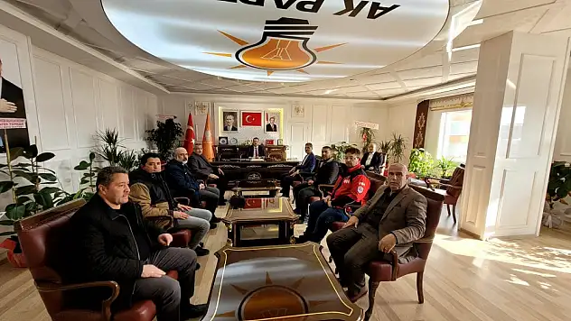 Özturan, İHH Heyetini Ağırladı