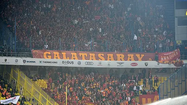 Pazar Günü Oynanacak Fenerbahçe-Galatasaray Derbisinde Galatasaray'lı Taraftarlar da Trübünde Yer Alacak