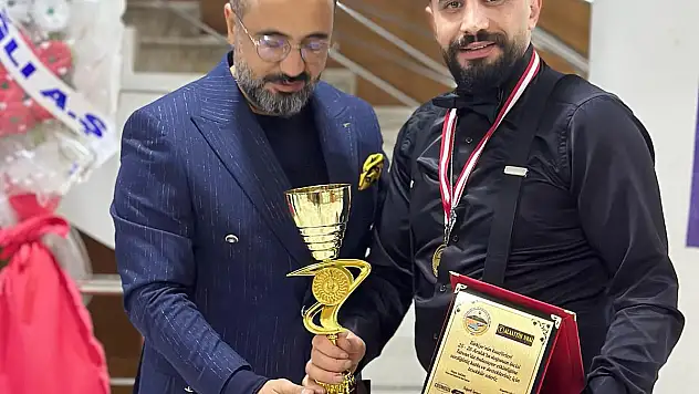 Pervari de Ödüllü Kuaför: Türkiye İkincisi Aka