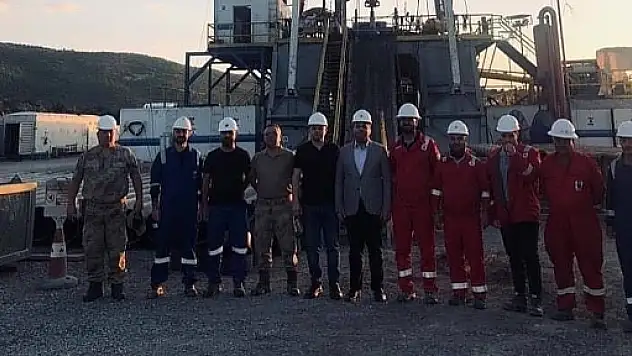 Pervari İlçemizde Petrol Arama Çalışmaları Başlatıldı