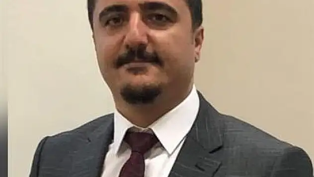 Prof.Dr.Ali Akgül, Literatüre Yeni Bir Metot Kattı