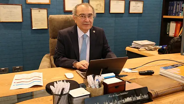 Prof.Dr.Nevzat Tarhan:'Kötülük, İyiliğin Olmamasıdır…' 