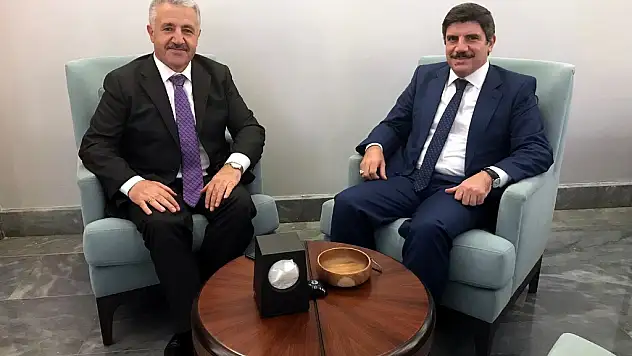 PROF. DR. YASİN AKTAY'DAN HAVA ALANI MÜJDESİ