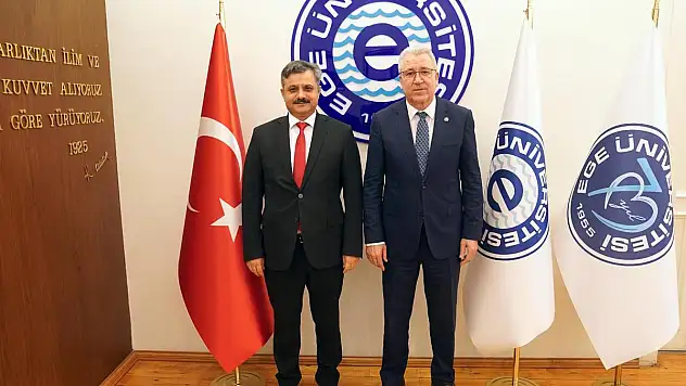 Rektör Şındak'tan Ege Üniversitesi Rektörü Budak'a Ziyaret