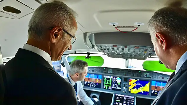 SANTİAGO VE SYDNEY SEFERLERİYLE UÇUŞ AĞI 349 NOKTAYA ÇIKIYOR