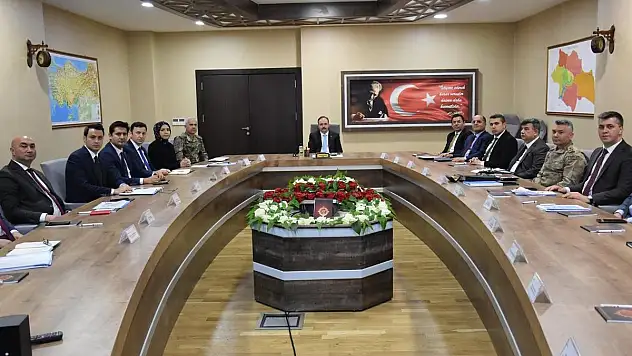 Seçim Güvenliği Toplantısı, Vali Dr.Kemal Kızılkaya Başkanlığında Yapıldı