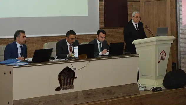 ŞEHRİMİZDEKİ YATIRIMLAR, İL KOORDİNASYON KURUL TOPLANTISINDA DEĞERLENDİRİLDİ