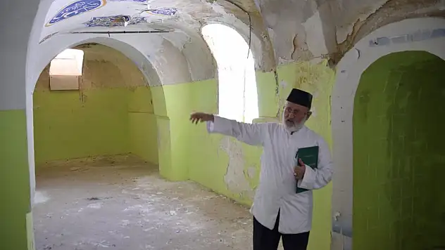 SELÇUKLU ESERİ 700 YILLIK TELAN CAMİİ 