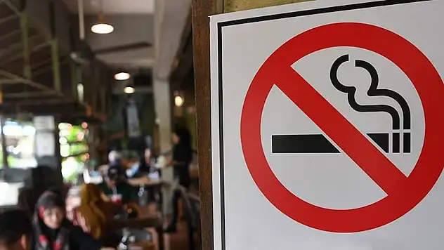 Sigaraya yeni yasaklar yolda: Bakanlık düğmeye bastı