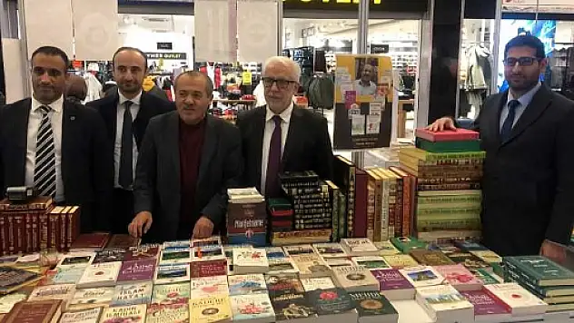 Siirt 8. Kitap Fuarında Diyanet Yayınlarına Yoğun İlgi