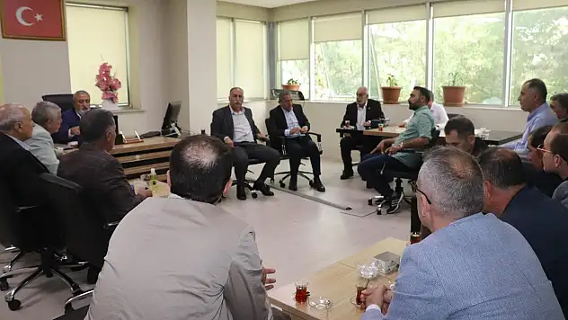 Siirt AK Parti Belediye Meclis Üyelerinden Belediye Eş Başkanı Mehmet Kaysi'ye Ziyaret