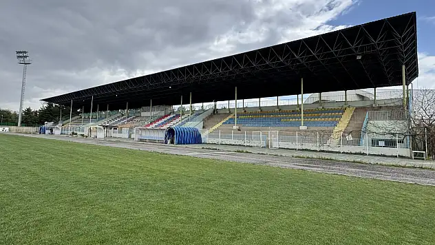 Siirt Atatürk Stadyumu'na Doğu Tribünü Yıkılıp Yeniden Yapılacak