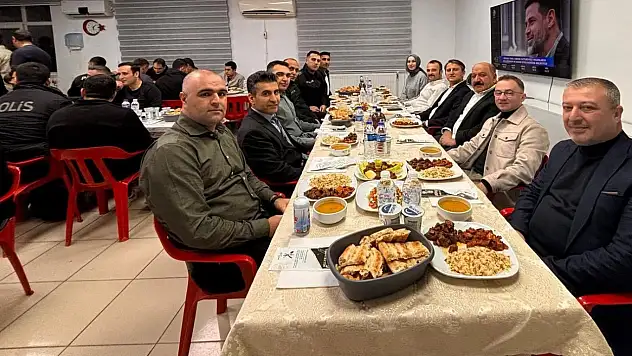 Siirt Baykan'da Emniyet İftarında Protokol Bir Araya Geldi
