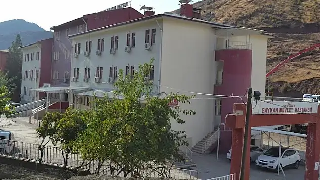 Siirt Baykan'da Otomobilin Çarptığı Yaya Yaralandı