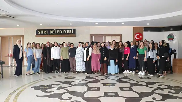 Siirt Belediye Eş Başkanı Sofya Alağaş Kadın Personellerle Bir Araya Geldi