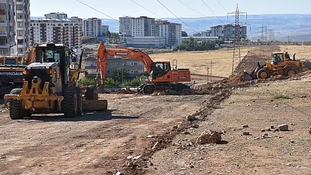 Siirt Belediyesi Fen İşleri Müdürlüğü, Şehrin Ulaşım Altyapısını Güçlendiriyor