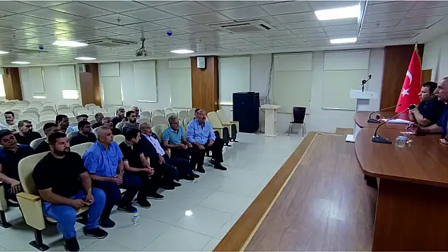 Siirt Belediyesi, Kasap Esnaflarıyla İstişare Toplantısı Düzenledi