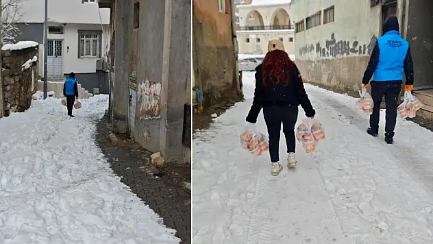 Siirt Belediyesi'nden Kış Günlerinde Ev Ev Destek
