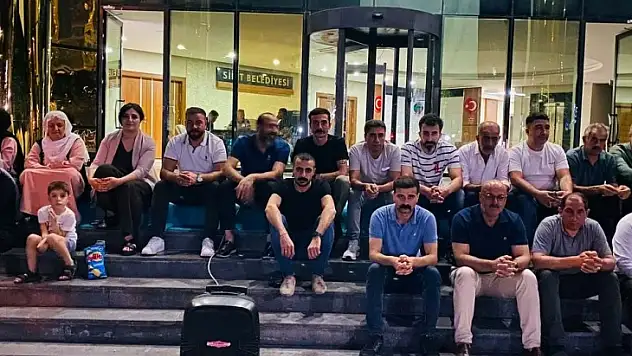 Siirt Belediyesi Önünde Nöbet Eylemi Devam Ediyor