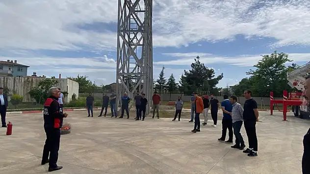 Siirt Belediyesi Personeline Yangın ve Acil Durum Eğitimi Verildi
