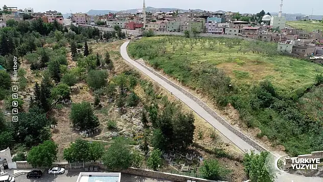Siirt Belediyesi Şeyh Süleyman Mezarlığı'nda Yol Yapım Çalışmalarını Tamamladı