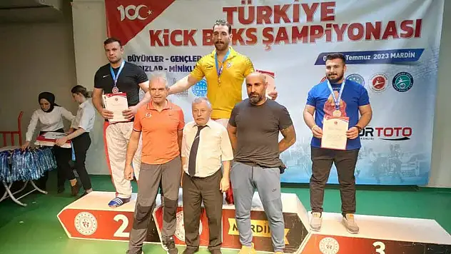 Siirt Belediyesi Sporcusu Kayıkçı, Türkiye Üçüncüsü Oldu