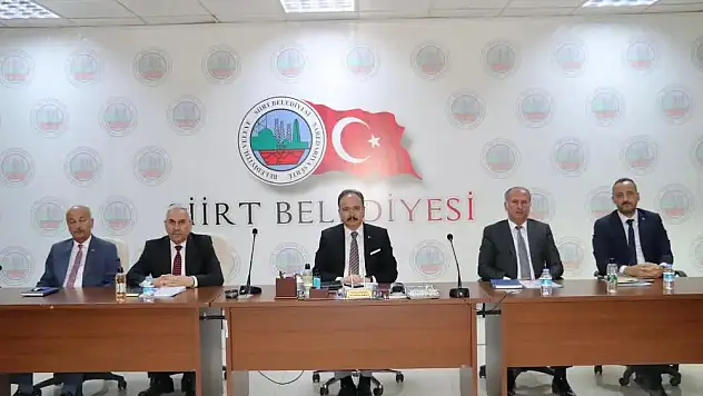 Siirt Belediyesinde Haftalık Değerlendirme Toplantısı