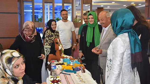 Siirt Belediyesi'nin Açtığı Kurslarda Eğitim Gören 2 Bin 224 Kadın, Sertifika Aldı