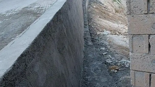 Siirt Belediyesinin  İstinat Duvarları Çalışmaları